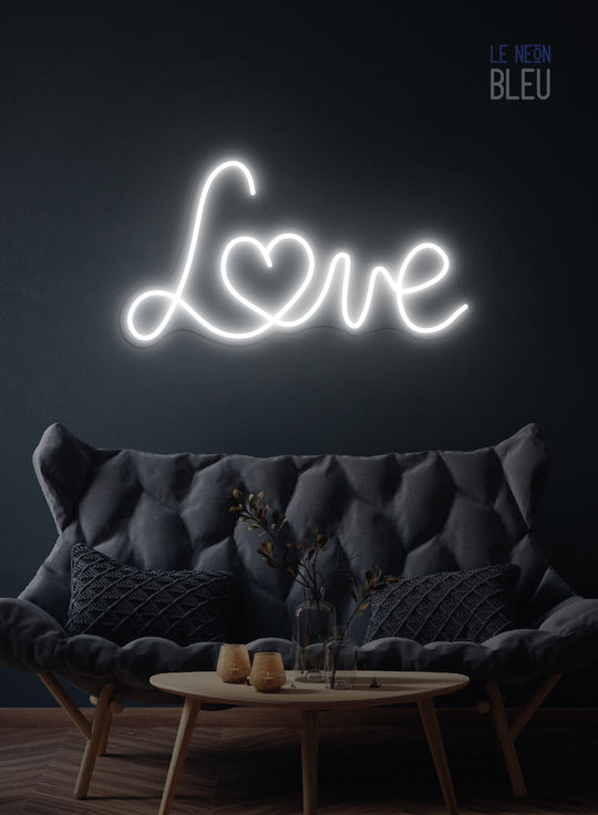 Néon LED "LOVE" – Déclare ton amour avec tendresse