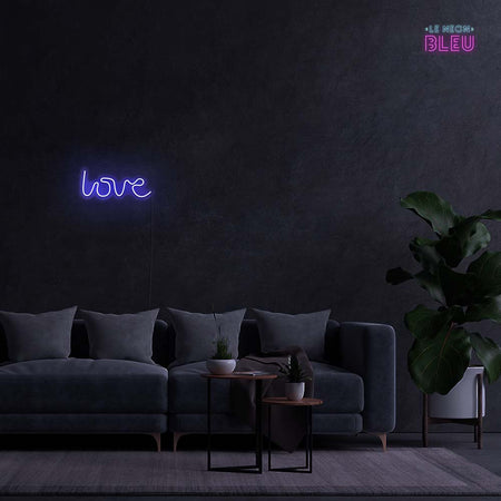 Love - Néon Mural